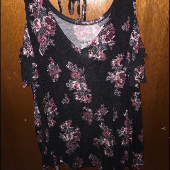 Shirt - Picture 3 of 3